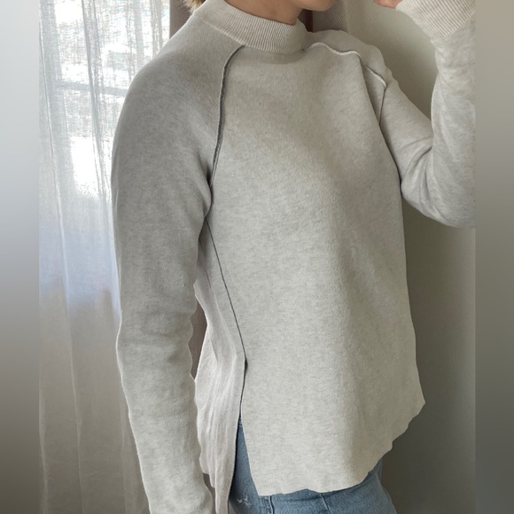 Monk & Lou Knit Sweater (Grey and Beige, XS) - Picture 7 of 8